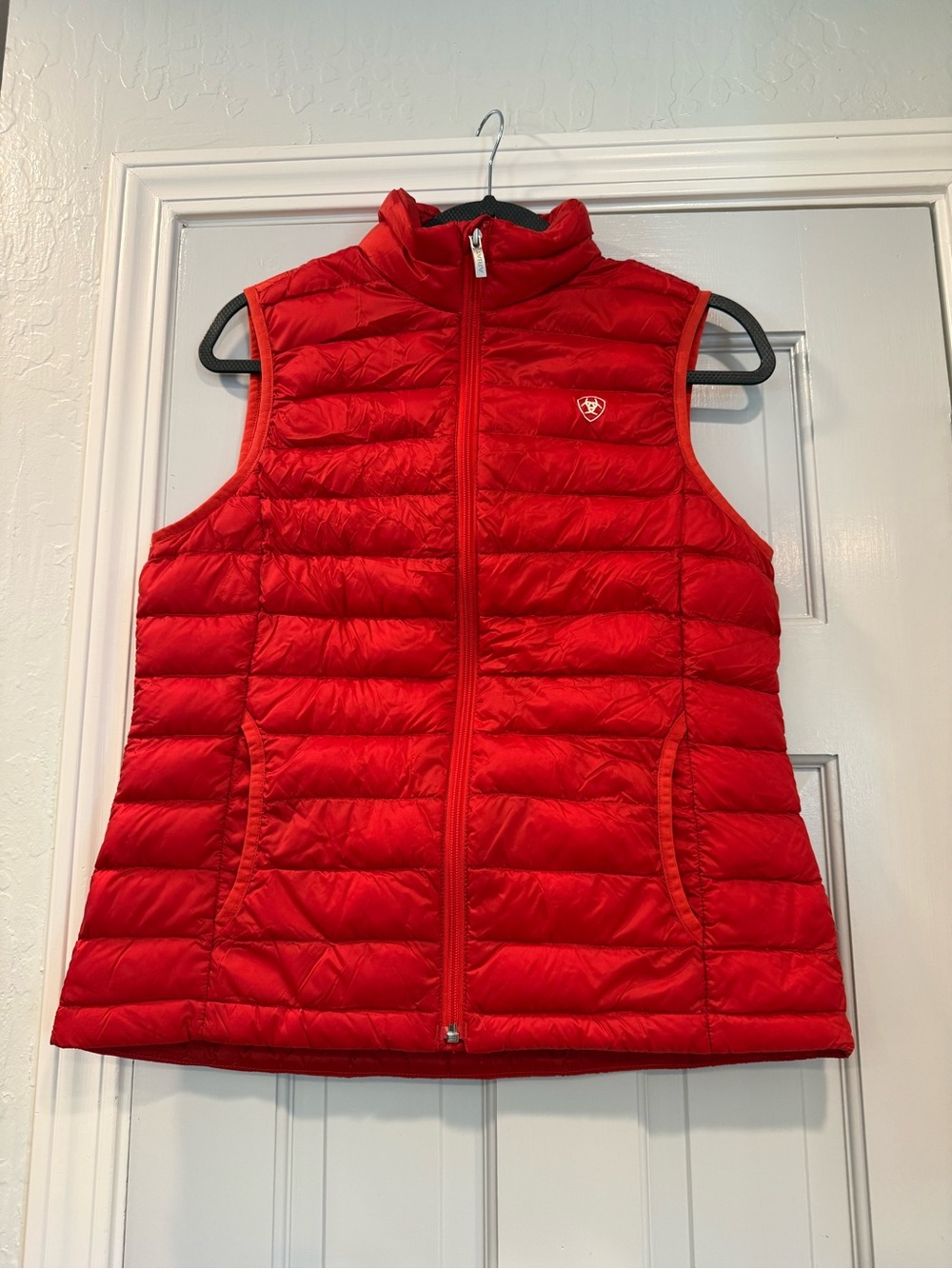 Ariat Women's Red Quilted Down-Style Vest size M